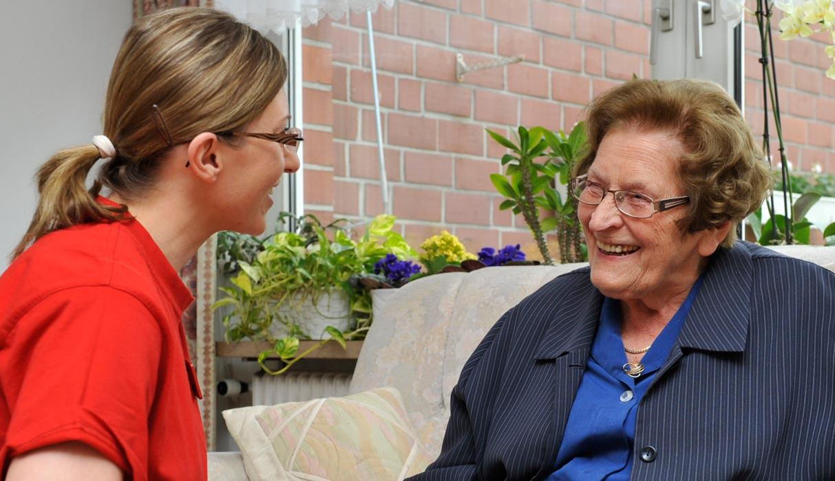 Ambulante Pflege bei der Caritas im Rhein-Kreis Neuss